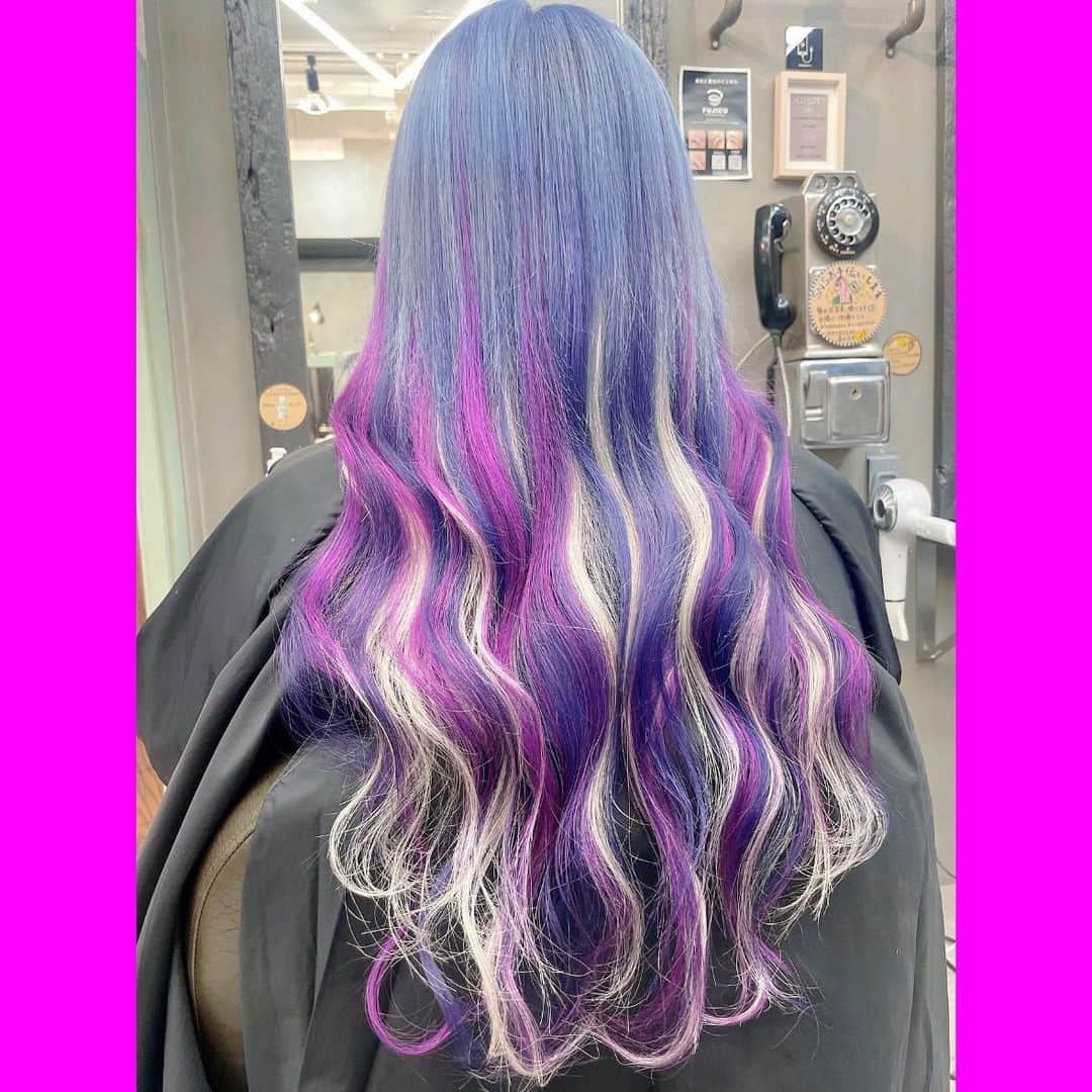 金子きょんちぃさんのインスタグラム写真 - (金子きょんちぃInstagram)「.  新しい髪  紫×ぴんく×白 2年半ぶり紫したけど不評🤷🏼‍♀️ は？  わたしは気に入ってる！かわいい！嬉しい！ ありがとございます♡ @tnb11   #きょんちぃカラー  #派手髪 #紫髪 #不評 #早く見慣れろ #紫かわいすぎる」10月22日 10時33分 - kyokaest9