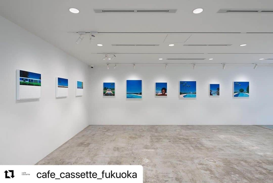 永井博さんのインスタグラム写真 - (永井博Instagram)「#Repost @cafe_cassette_fukuoka with @use.repost ・・・ 10/22 Sun.OPEN  本日最終日です! お待ちしております🌴  「TROPICAL RECORDS」Hiroshi Nagai 会期：9.22(fri)〜10.22(sun) 11:00〜19:00 会場：cassette 住所：福岡市中央区唐人町1-2-8 定休日：水曜 HP：https://cassette-f.jp Co sponsored by GALLERY TARGET  #永井博 #hiroshinagai #gallerytarget #cassette_fukuoka」10月22日 11時04分 - hiroshipenguinjoe