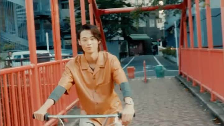 窪塚愛流のインスタグラム：「窪塚愛流が MY G-SHOCKでカスタマイズ体験：CASIO G-SHOCK  自分の”好み”に辿り着くのはとても難しい。 でも、その工程こそ”自分らしさ”を知るチャンス。  楽しかったです。☺️⌚️  YouTubeで本編が載っているので、是非ご覧下さい。  @gshock_casio_official」