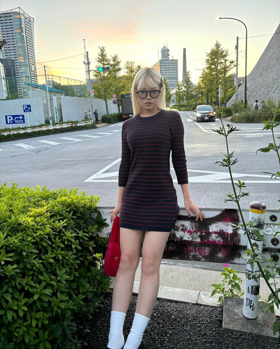 のインスタグラム：「✈️ 寒いからね〜〜風邪ひかないでね、この上にコート着てたよ🧥」