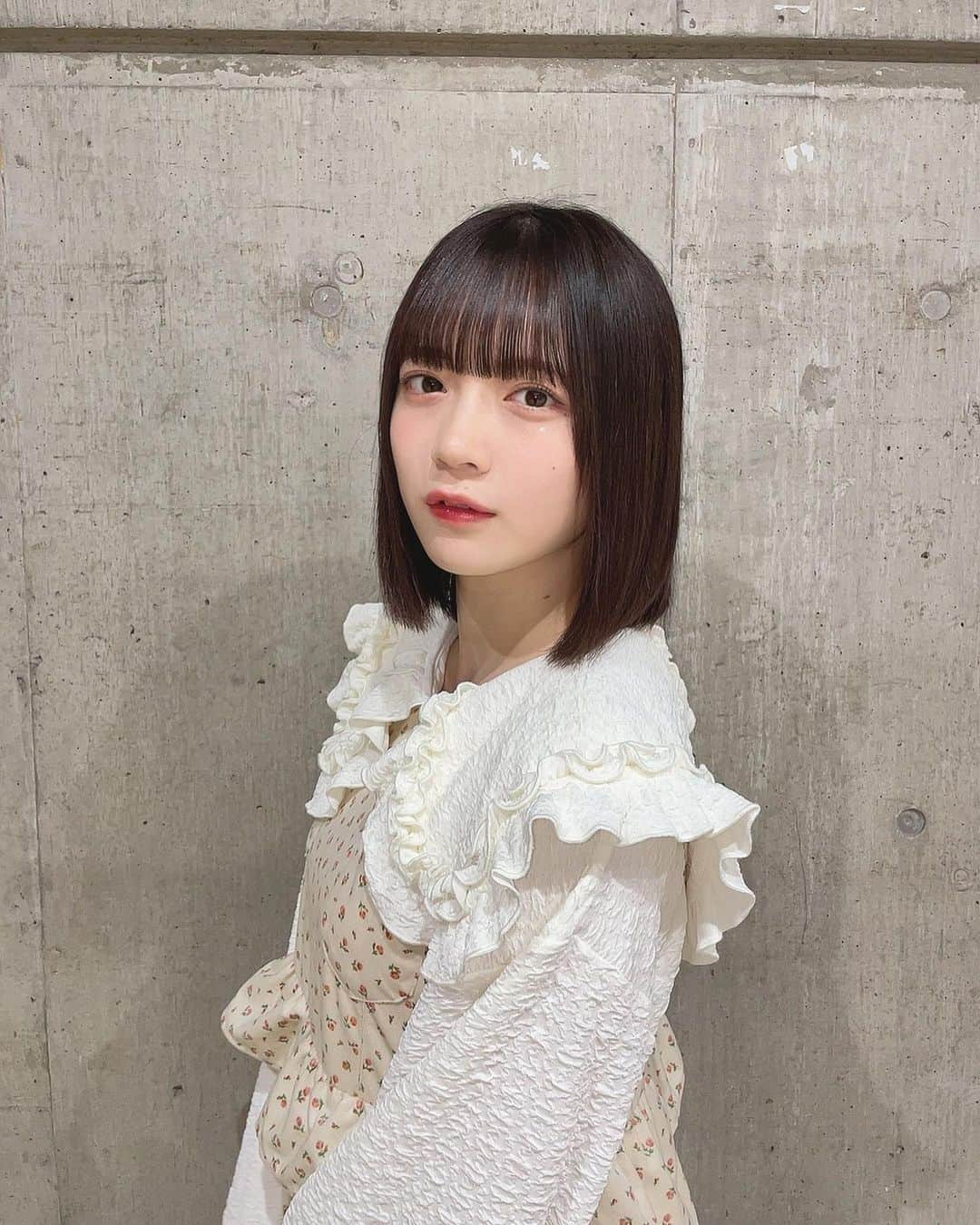 坂本真凛さんのインスタグラム写真 - (坂本真凛Instagram)「とってもかんわいいお洋服着たよ！♡ #merryjenny #idol #私服 #ガーリー #偶像 #ボブ #ボブヘア #花柄 #秋服 #秋コーデ」10月22日 22時28分 - marin_ske48