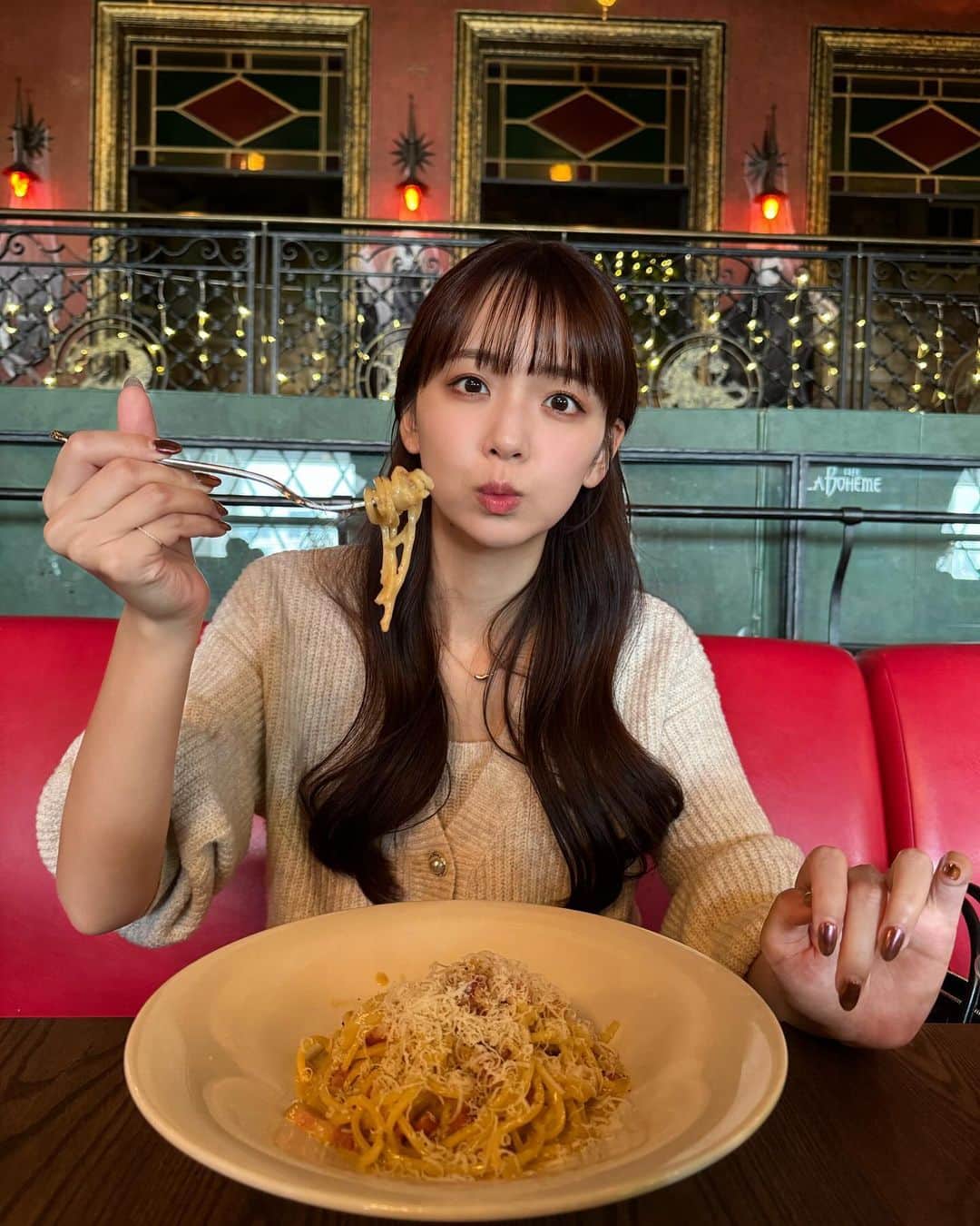 宮崎由加のインスタグラム：「最近カルボナーラ欲が高過ぎて 困っています😇 ⁡ みんなは何パスタが好きー？？？」