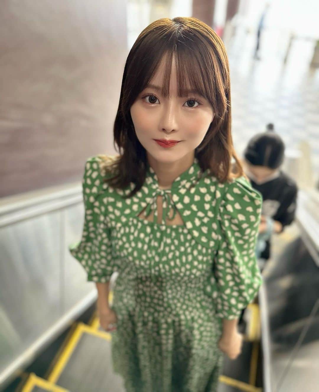 吉田恵美のインスタグラム：「ふいうち😺緑💚ばっか着てる〜  #ボートレース江戸川#ボレジョ」