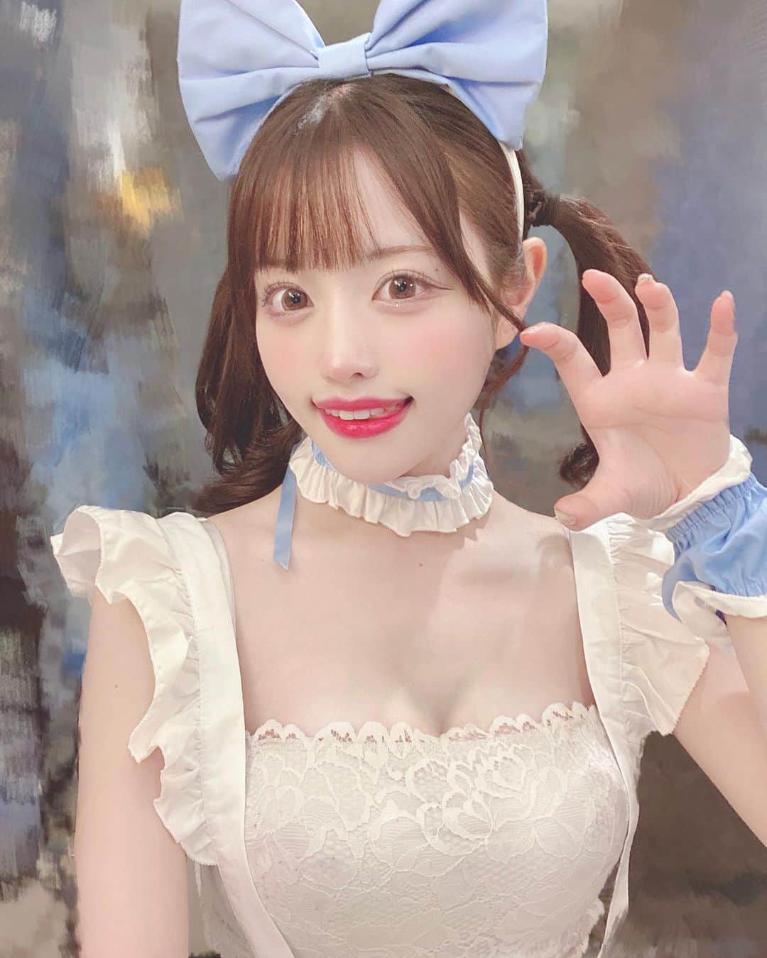 あやののインスタグラム：「にゃ🐱  #春あやの  #制服 #メイドカフェ #halloween #撮影会 #japan #japanesegirl #kawaii #アイドル #地下アイドル  #ヘアアレンジ  #コスプレ#低身長コーデ #アイドル好きと繋がりたい #ハロウィン #ハロウィンコスプレ #asiagirl #tiktok #メイド服 #music #チャイナドレス #アイドルヘア #新宿カフェ #アイドルメイク #水着 #水着女子 #水着撮影会 #水着モデル #グラビア #グラビアアイドル」