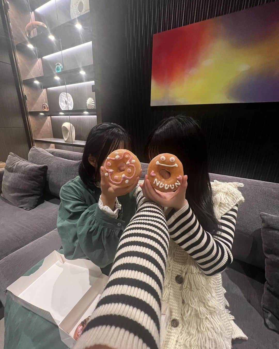 ひまひまチャンネルさんのインスタグラム写真 - (ひまひまチャンネルInstagram)「🍩🍩🍩  念願すぎる子と遊んだの、！  最後の写真に写ってるから分かるかな、？！💜   #ひまひまチャンネル #ひまひま #ひまーる」10月22日 21時22分 - himahima_channel