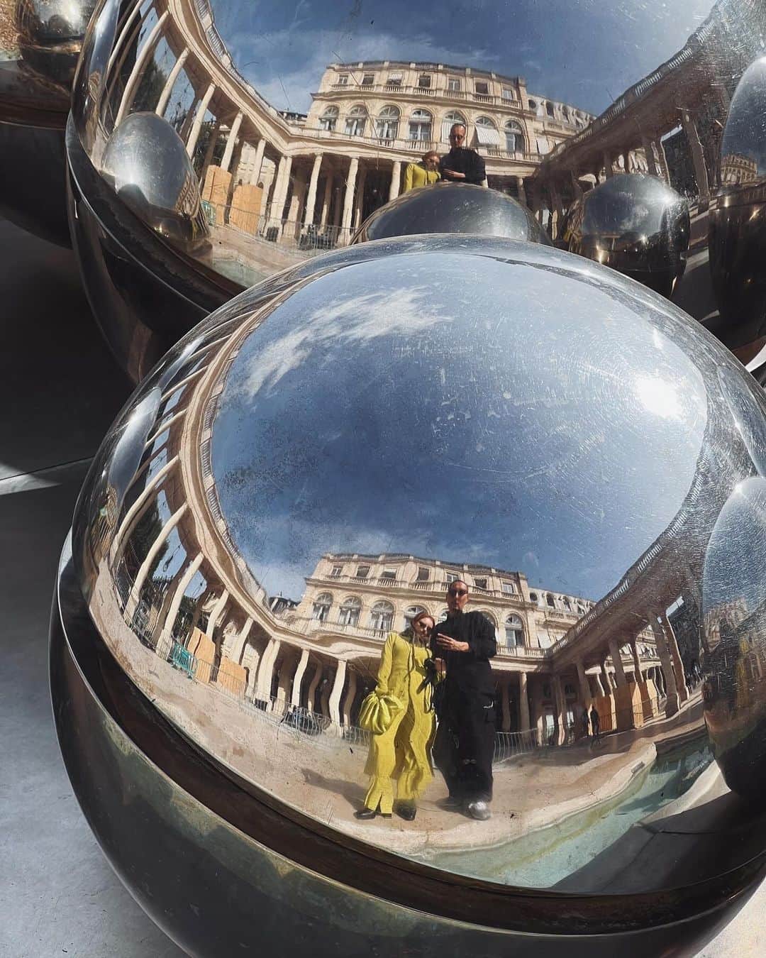 Julia Castroさんのインスタグラム写真 - (Julia CastroInstagram)「Montmartre/Le Marais  パリのあちこちでの写真📷 思い出の写真を沢山Instagramに残したくなっちゃう！ 思い出として沢山載せさせてもらうね📷🩶 (見てくれる皆さん、お付き合いありがとうございます♡) . #Montmartre #lemarais  #france #pari #パリ #フランス #パリ散歩 #思い出 #julistagram」10月22日 21時17分 - julia.c.0209