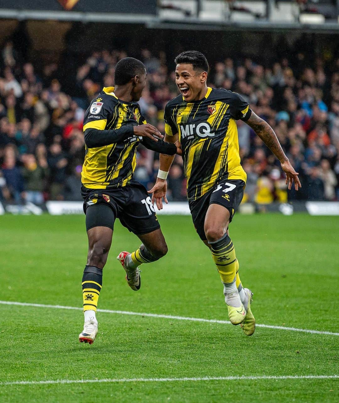 ワトフォードFCさんのインスタグラム写真 (ワトフォードFCInstagram)「Asprilla cele dump. 🥳」10月22日