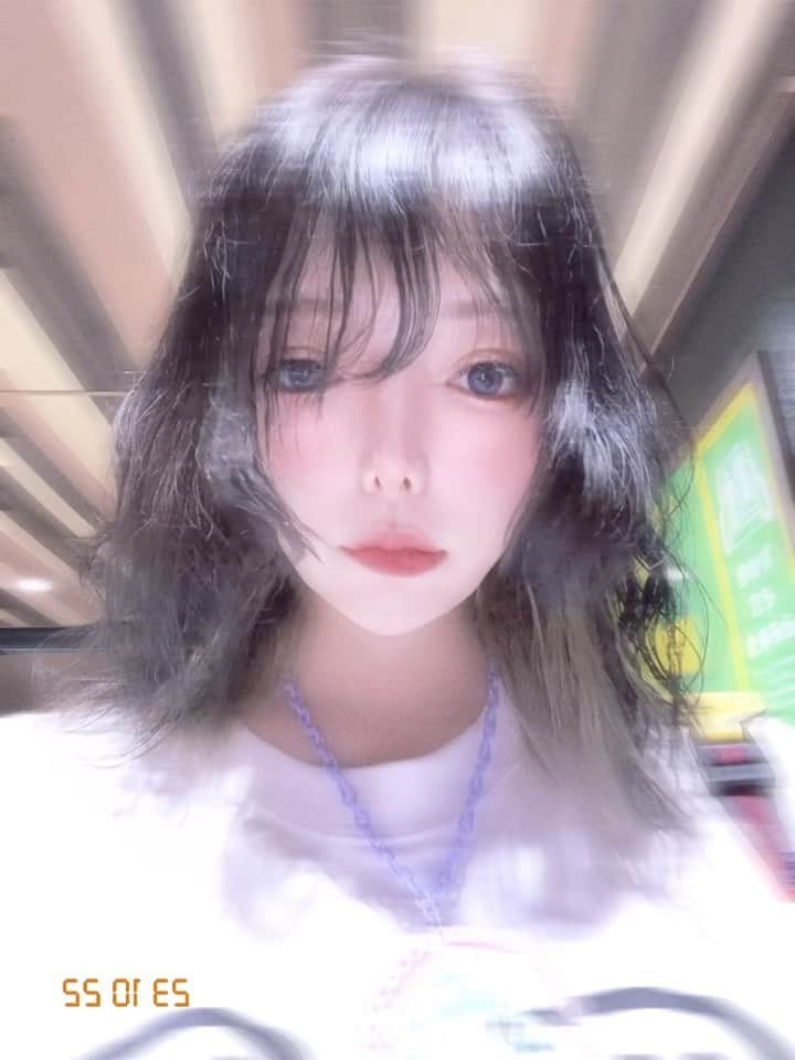 miyakoのインスタグラム：「パーマかけました！」
