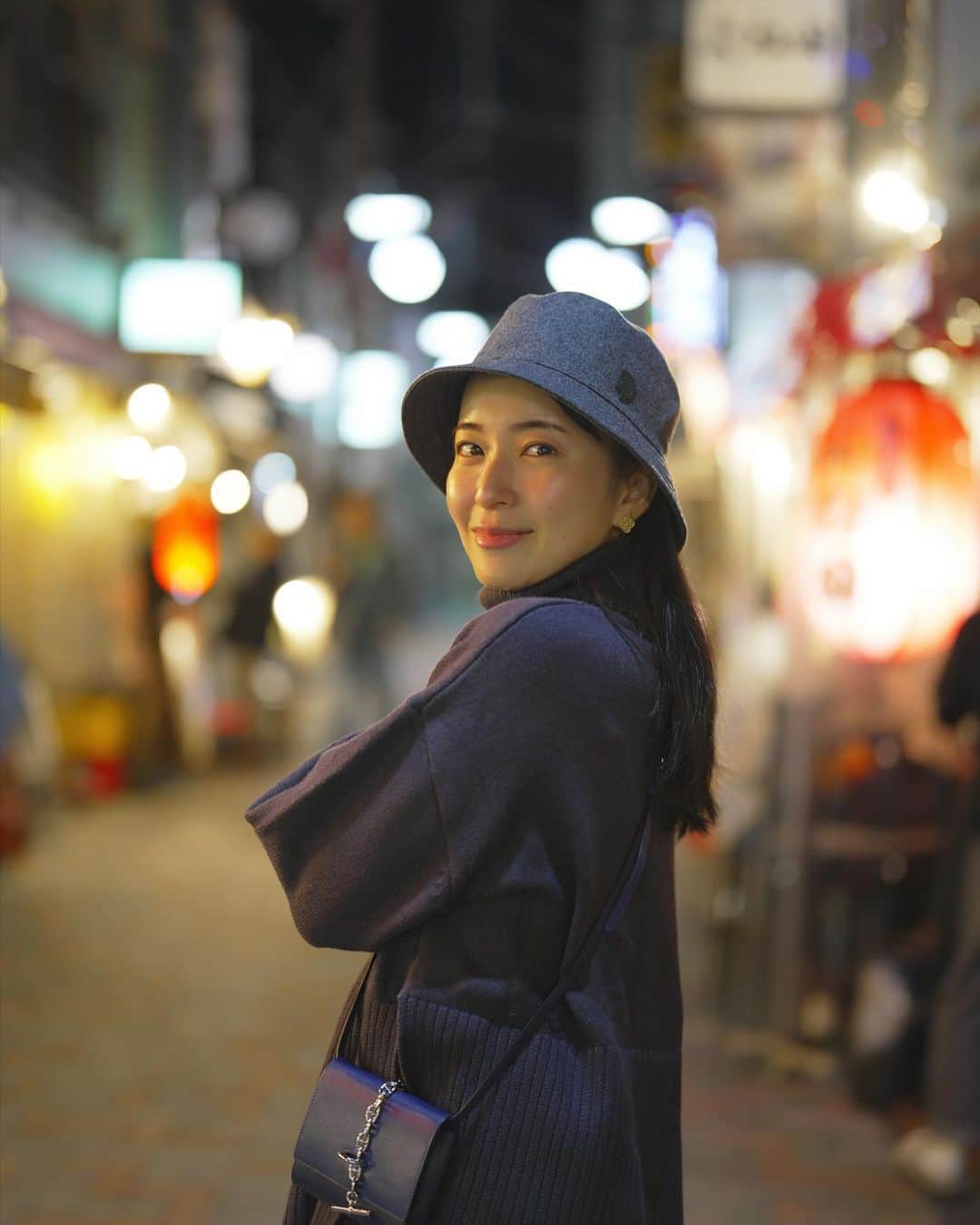 岩間恵のインスタグラム：「ひっっさしぶりに学生時代に4年間住んでいた西荻窪に来たら、景色も変わってて新しいお店もたくさん出来ていた！」