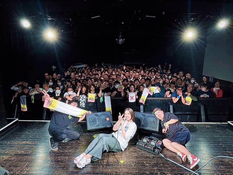 阿部真央のインスタグラム：「石川・金沢EIGHT HALL！ ツアー5公演目ありがとうございました！✨最高に楽しかったね☺️また帰ってきます！🫶  次は東京ー！  #阿部真央 #IGPtour_abemao」