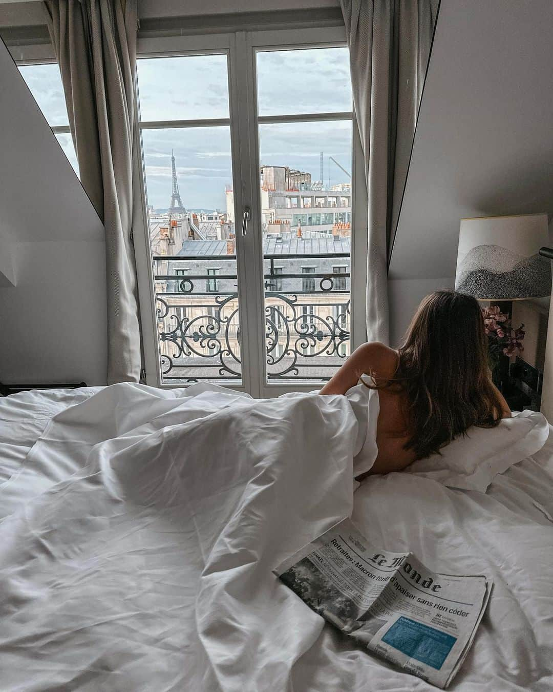 バーボラ・コディトヴァのインスタグラム：「I wish I woke up everyday like this  @hyattparismadeleine ✨ Make sure to save this hotel for your next Paris trip!」