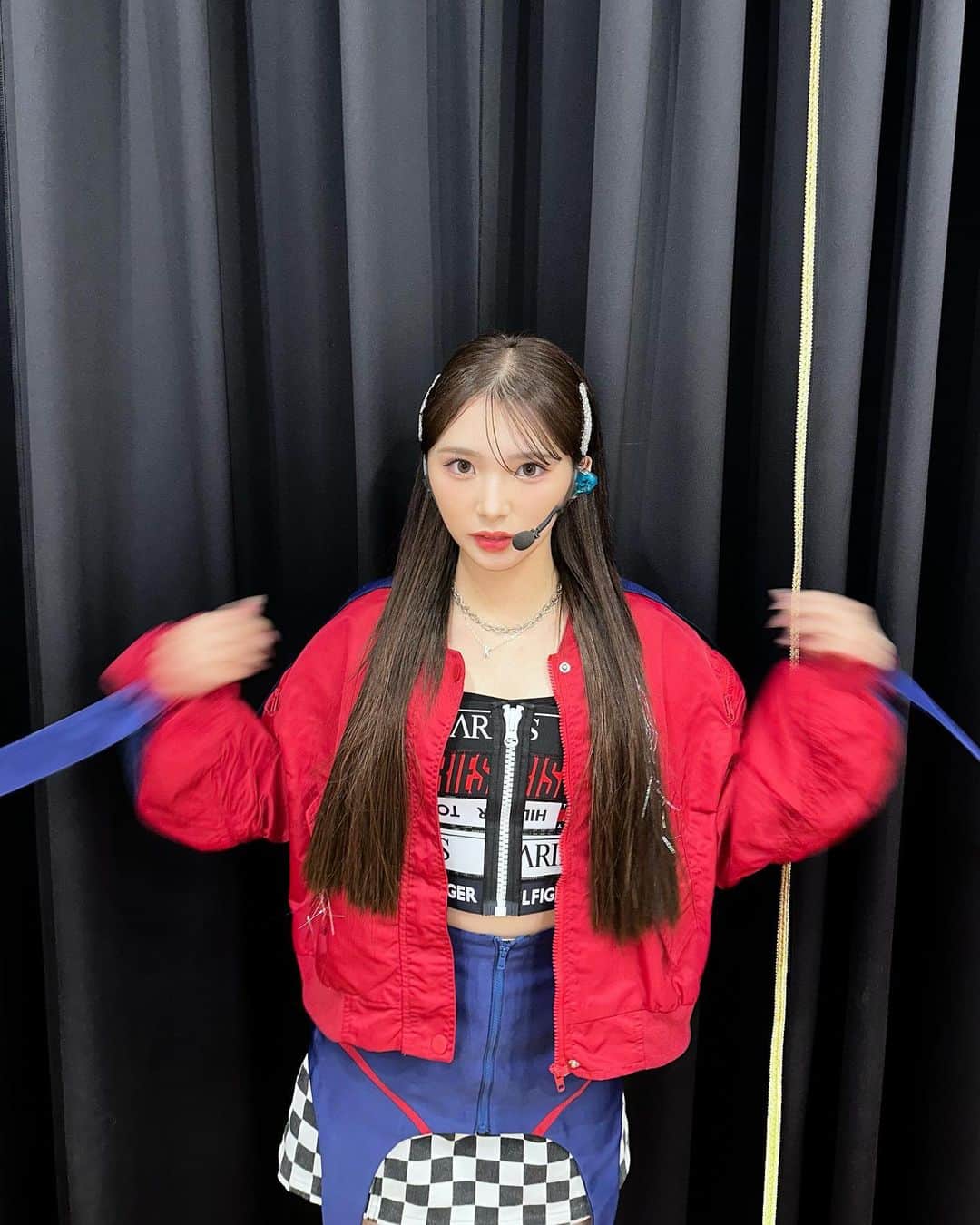 のインスタグラム：「大阪公演 2days ありがとうございましたぁぁ！！🐙  大阪パワー最強💪🏻 ̖́- みんなと心を1つに素敵な思い出作れて幸せでしたっ  りくろーおじさん、イカ焼き、551、モダン焼き 大阪の名物たぁぁぁくさん食べれた。。。  身も心も幸せいっぱいだ...😻✨  #大阪  #LIVE TOUR」