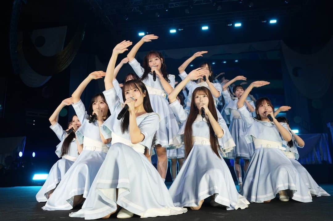 AKB48 Officialさんのインスタグラム写真 - (AKB48 OfficialInstagram)「. ♡- - - - - - - - - - - - - - - - - - - -ഒ˖° ⁡ ˗ˏˋ #AKB48武道館 コンサートˎˊ˗ 新生 #AKB48 お披露目の3️⃣日目💡 ありがとうございました🙌🏻💕 ⁡ 新衣装での初パフォーマンス🎀💗 2018年以降の楽曲のみでの公演🤍🎧 そして❕ #AKB19期生 オーディション の開催が発表されました👶🏻🫧 ⁡たくさんのご応募をお待ちしております💌♡ ⁡ 新生AKB48の魅力が詰まった 明るく楽しい最終日となりました💬🎀 ⁡ 本日のアーカイブ配信は Huluストアからご覧ください📎❣️ https://bit.ly/3PSf41P まだまだ3日間の余韻に浸りましょう➰🫠 ⁡ ♡- - - - - - - - - - - - - - - - - - - -ഒ˖°」10月22日 21時52分 - akb48