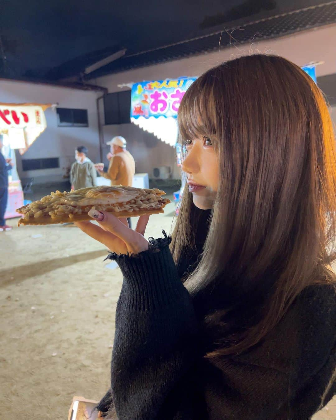 中明佑里花さんのインスタグラム写真 - (中明佑里花Instagram)「彼氏目線…？？っぽ？？  （我慢できずにちょっと食べてる🍳）  #お祭り#秋祭り#たません」10月22日 22時07分 - yurika__0306