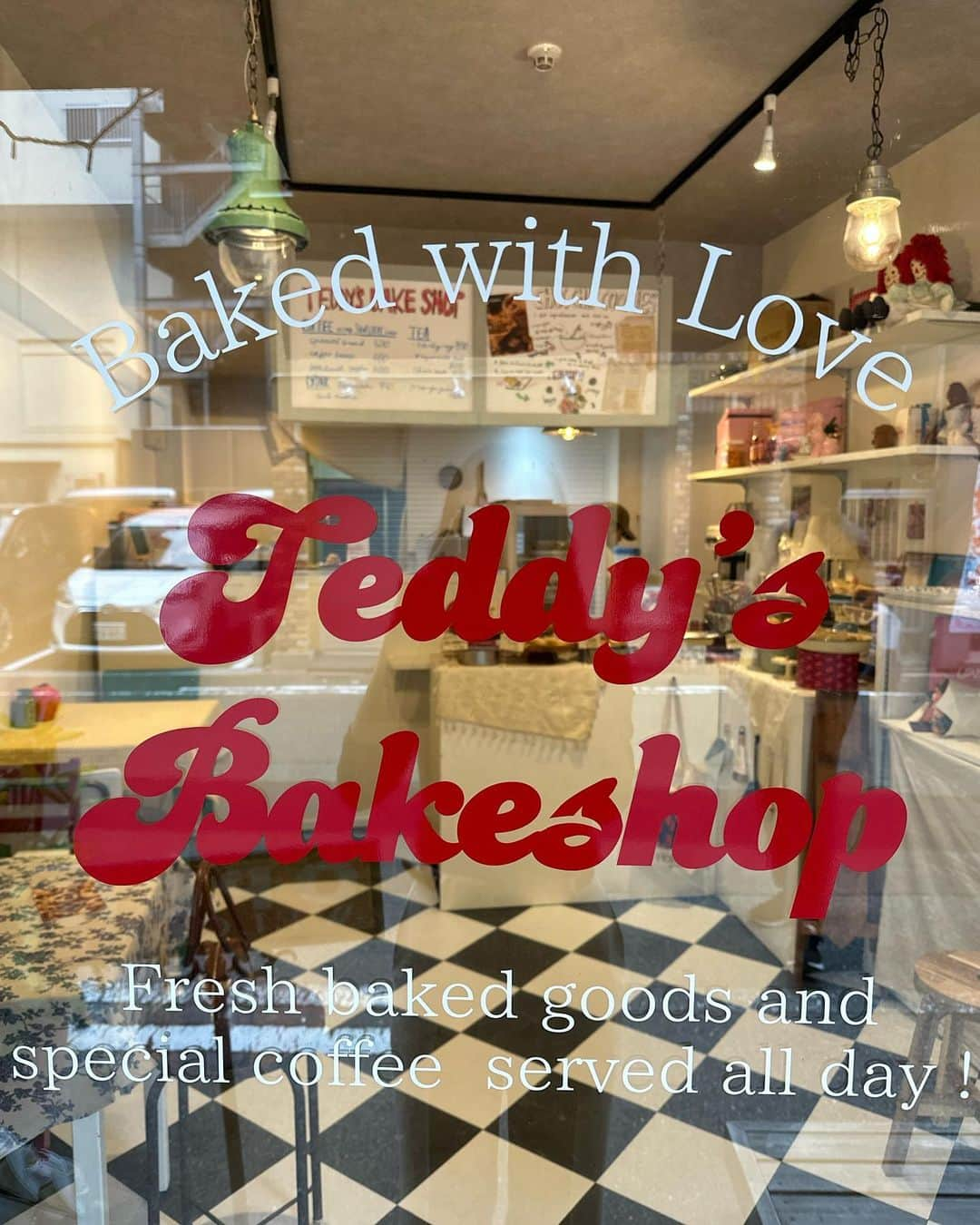 宇佐美佳奈さんのインスタグラム写真 - (宇佐美佳奈Instagram)「🍪 最近オープンしたカフェへ🐻 @teddy.sbakeshop   店内がかわいく、グルテンフリーなお菓子が美味しい🥹」10月22日 22時16分 - usa_beige