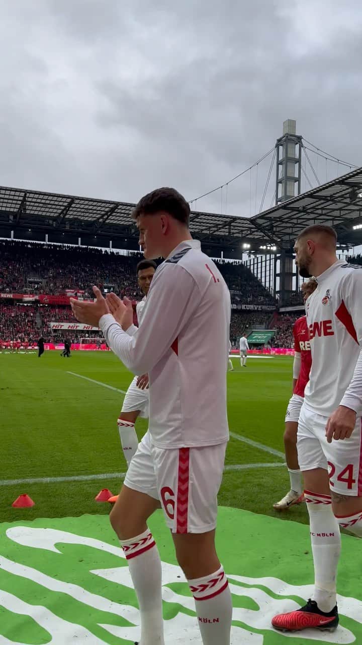 のインスタグラム：「DERBY MODUS: ON ❤️‍🔥 ___ #effzeh #KOEBMG」