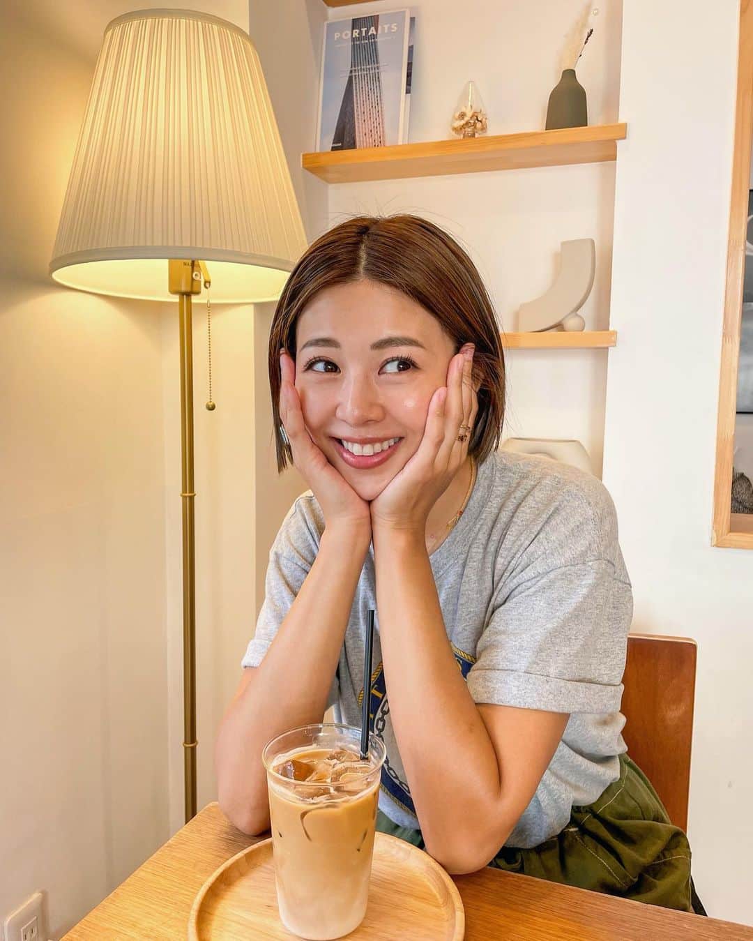 のインスタグラム：「新大久保カフェ☕️🩵  📍BAM BI COFFEE  たまたま見つけたお店だけど可愛かった🌼  #新大久保 #新大久保カフェ  #tokyo #shinookubo  #韓国カフェ #韓国」