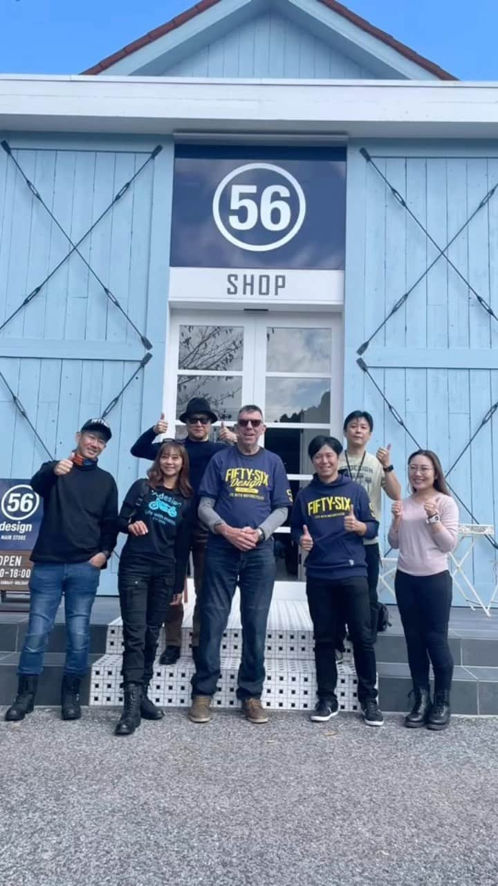 指出瑞貴のインスタグラム：「🏍️🩵☀️🍕🥗🍝☕️😆 A great day! Welcome Chris from Australia. 🇦🇺   We went to 56design lake side terrace in chiba. I love the pizza and pasta😍so good✌︎  中野さんのお店！改めてオープンおめでとうございます🎊 おしゃれなバイクウェアに、素敵なランチに、湖見ながらチルタイム。。最高すぎました！ ライダーじゃない家族連れの方などもいらして、満席！ 素敵なホリデーでした🩵 つい長居したくなっちゃうな😆 お声掛けしてくださった方々ありがとうございました🩷 そして素敵メンバーにお誘い頂き嬉しかったな〜 また行きたいな！ 帰りの海ほたるは、大渋滞でした。笑  #touring #ツーリング #YAMAHA #YAMAHA女子 #ヤマハ #ヤマハ女子」