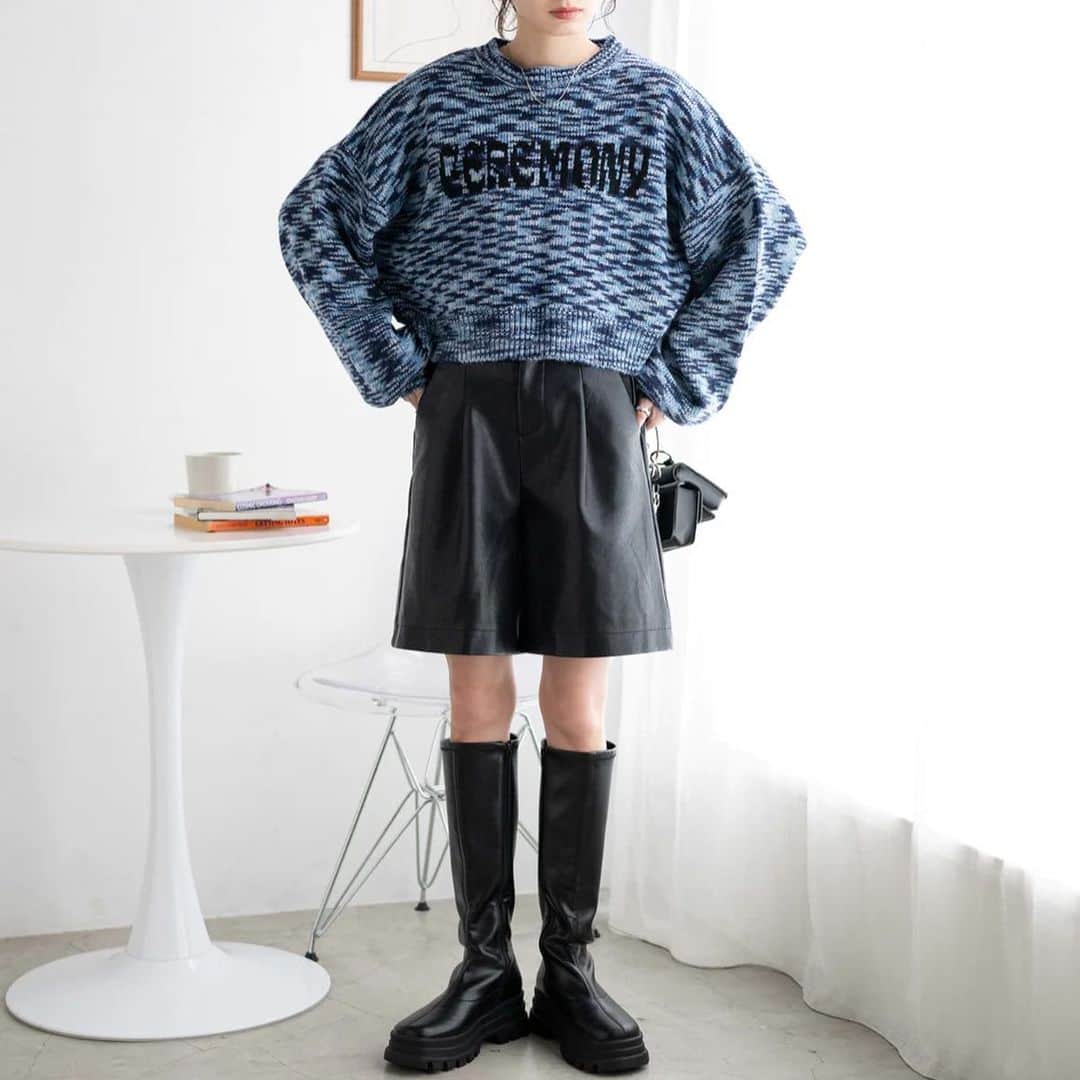 WEGOさんのインスタグラム写真 - (WEGOInstagram)「new knit  ✔︎ロゴミックスカラーショートニットプルオーバー ¥3,299(tax in)  マルチカラーが目を惹くニットが登場！ ゆったりとした袖とフロントのロゴがポイント。 ショート丈なのでスタイルアップ効果も抜群です！  #WEGO #ウィゴー #knit #ニット #ショートニット #マルチニット #ニットコーデ #秋服 #秋コーデ #ロゴニット」10月22日 18時00分 - wego_official
