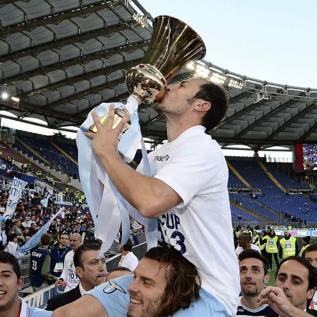 SSラツィオのインスタグラム：「🎂 Buon compleanno Boss!  #AvantiLazio 🦅」