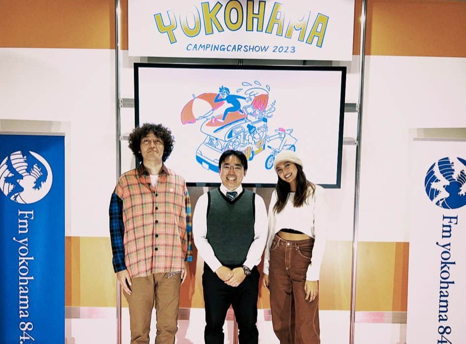 香川沙耶さんのインスタグラム写真 - (香川沙耶Instagram)「Tresen SPECIAL TALK SHOW ありがとうございました！！！！！ 備え・防災アドバイザーの高荷智也さんから“ゾンビパンデミックからキャンピングカーで身を守る”をテーマにお話をたくさん聞かせてもらいました🚨🧟‍♀️🪓 なにかあった時のために自分の身を守る、大切な人を守るためにも知っておいて損はないちょっとした知識や災害にあって絶望的な時のメンタルの保ち方、整え方まで教えてくれました！ 素敵な時間をみんなで過ごせて嬉しかったです♡♡ 一度でいいから、心の底からキャンピングカーかトレーラーに住んでみたいって思いました😩 #横浜キャンピングカーショー2023 #FMヨコハマ #とれせん」10月22日 16時24分 - saya.kagawa