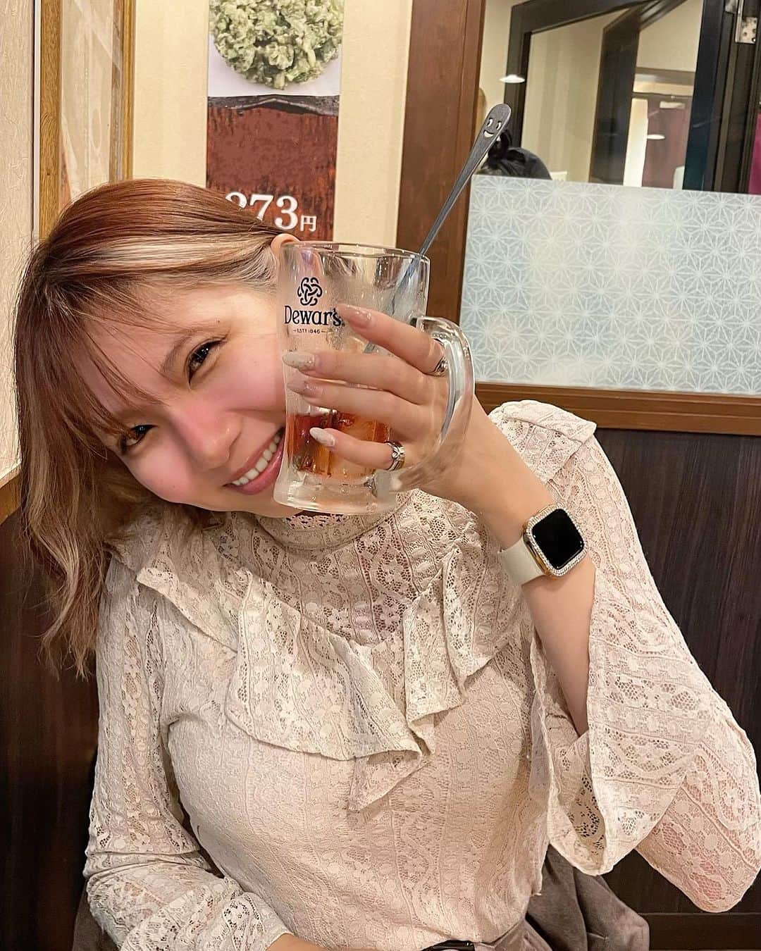 ゆーちゃんのインスタグラム：「皆にとっての大切を、大切にできてますか？ 今日は何点をつける？  明日があると思って過ごしてると忘れがちな 今日を、より良い日に。  ・ ・  会社また新しく登記して保育園慌てて迎えに行く バタバタだた今週、SNSほぼ放置してますが生きてます！！！   #シングルマザー #経営者 #会社経営 #シングルマザー生活 #ワーママの日常」