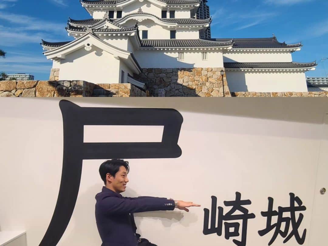 桂團治郎さんのインスタグラム写真 - (桂團治郎Instagram)「今日は尼崎にある近松記念館で近松門左衛門300年祭のイベントに出演して来ました！！  久しぶりに、忍たま乱太郎の作者尼子騒兵衛先生とご一緒でした‼️ トークと落語の後は  尼崎城を見学！！ 色んな体験が出来て楽しい場所でした！」10月22日 16時57分 - danjirokatsu