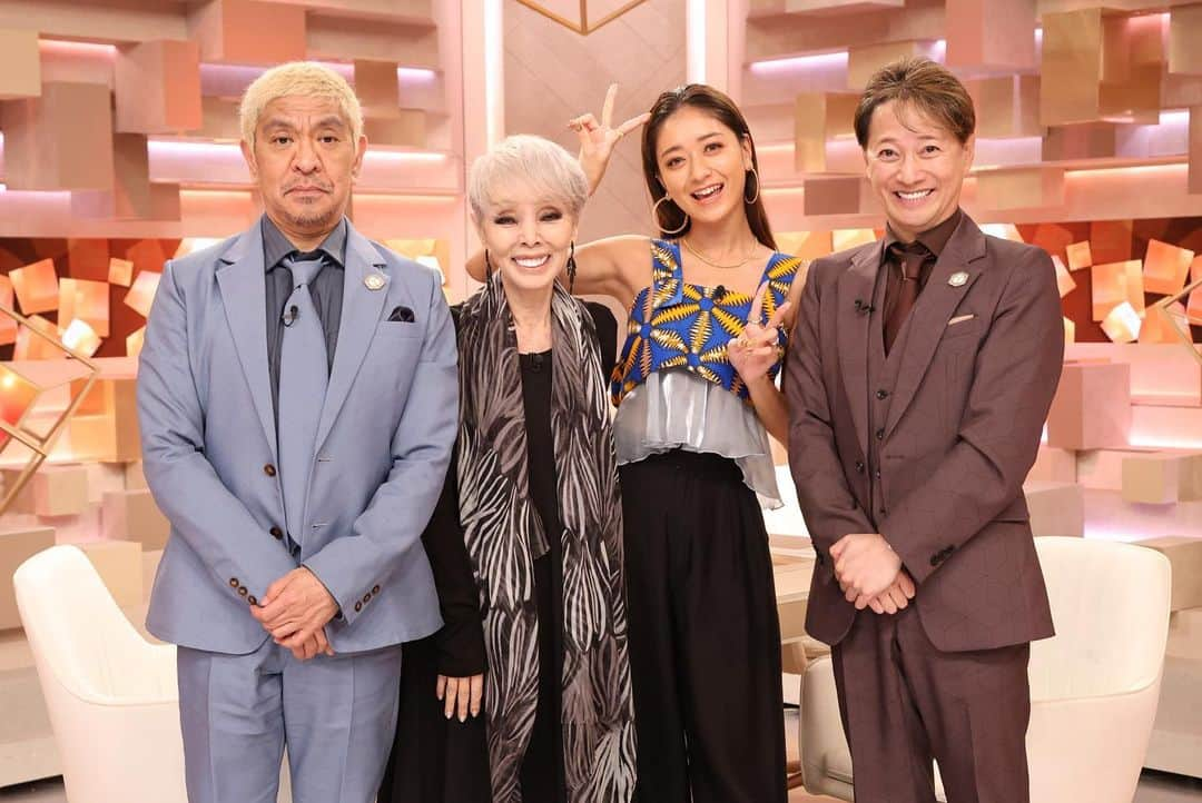 研ナオコさんのインスタグラム写真 - (研ナオコInstagram)「まつもtoなかい行ってきました🙋‍♀️ みちょぱはやっぱり可愛かった💕 中居くんは相変わらずいい子❗️ 松っちゃんは壊れてました🤣 人のコト言えないか😅  今夜、観てみてね。  #研ナオコ  #まつもtoなかい  #フジテレビ」10月22日 17時00分 - ken.naoko