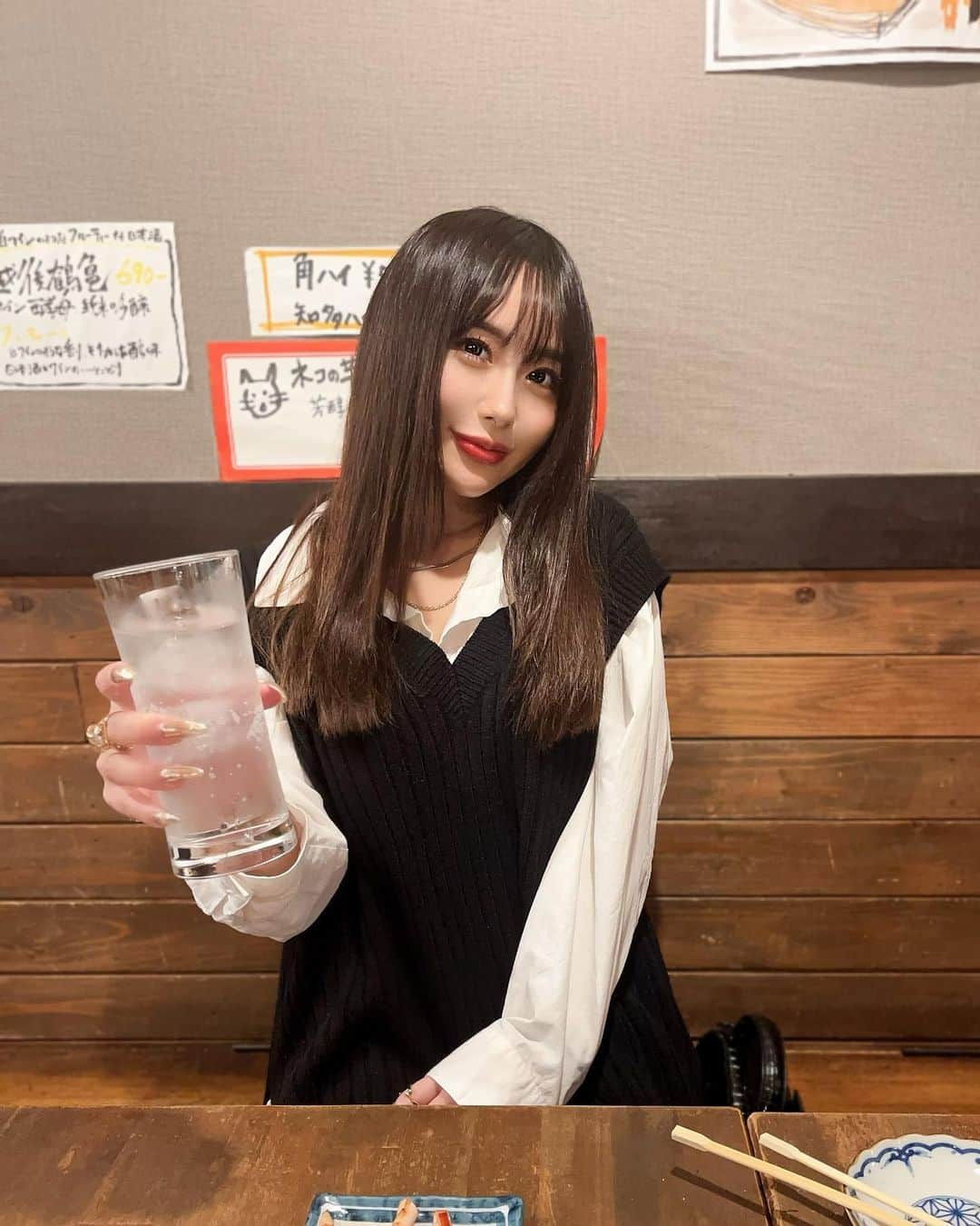 生田千秋のインスタグラム：「寒くなったね🍃 珍しく麦たくさん飲んだ😎🧡」