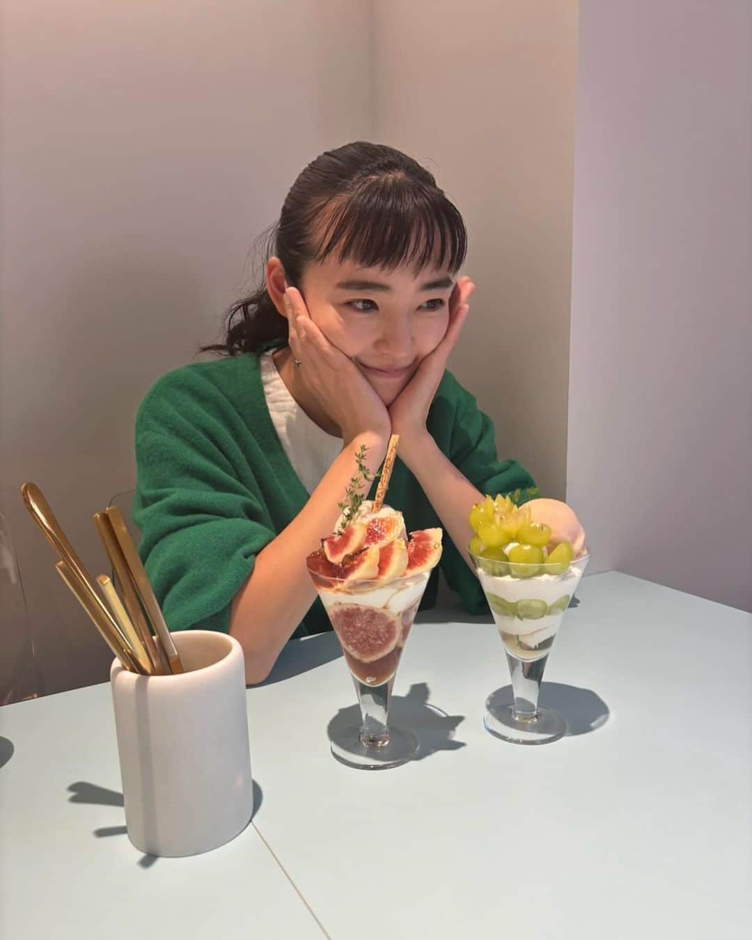 清水みさとさんのインスタグラム写真 - (清水みさとInstagram)「パフェ × １０🍨💯  ずっとついていきます🤲」10月22日 17時48分 - misatoshimizu35