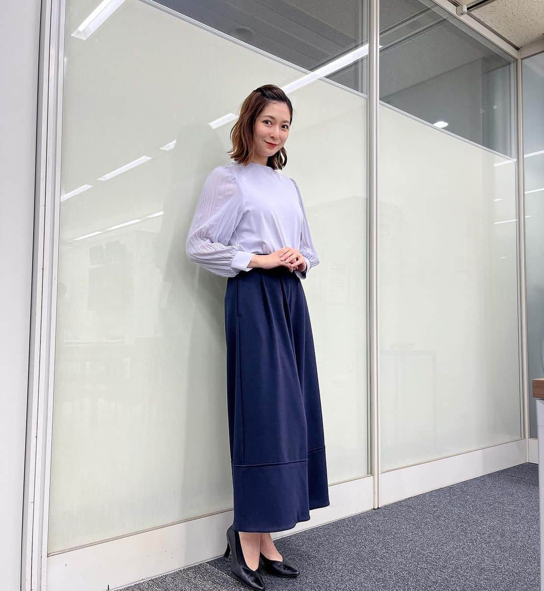 住田紗里さんのインスタグラム写真 - (住田紗里Instagram)「グッド！モーニングの衣装です☀️ 1週間が本当にあっという間に過ぎていきます  10/16(月) トップス CELFORD (@celford_official) スカート GARAGE OF GOOD CLOTHING (@garageofgoodclothing_official)  10/17(火) トップス RESPEC(@granyamaki) パンツ Attenir (@Attenir_official)  10/18(水) トップス GARAGE OF GOOD CLOTHING (@garageofgoodclothing_official) パンツ Attenir (@Attenir_official)  10/19(木) トップス・パンツ anni plus(@granyamaki)  #グッドモーニング#衣装 #celford#garageofgoodclothing#respec#attenir#anniplus#テレビ朝日#テレ朝#テレビ朝日アナウンサー#アナウンサー#住田紗里」10月22日 17時54分 - sarisumita_ex