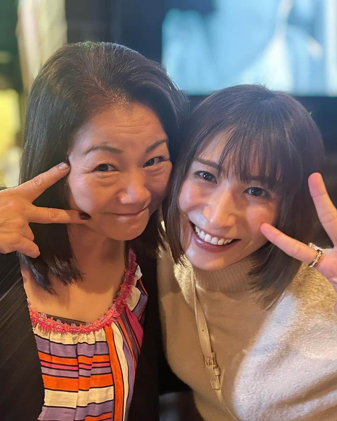 おかもとまりさんのインスタグラム写真 - (おかもとまりInstagram)「@itomisuzu_ ちゃんと一緒に、令和の虎で志願された @shimadashacho さんが作った #NMNkirara の発表会に行ってきたよ♡NMNって今1番注目している成分なの！！  すごくこだわった高品質で、これからNMNサプリ飲みたい人におすすめだよ！是非「NMNkirara」で検索してみてね♡  終わってから、 @tomohappy111 社長と一緒に、 @atsukookutani 社長の誕生日会に行ったよ🥰  南原社長や、 @nanae.karasawa さんもいて嬉しかった！！ #オムサコライス　(11月渋谷スペイン坂オープン)も美味しかったよ🤤♡  @draco.i くんとも仲良くなれて嬉しかった！激辛食べたいな🤤 @konkonwanwan ハーマイオニーちゃんとも久々にお話できて嬉しかった☺️ わたしのスマホに2shotなかったのだけど @dolly_nail2006 たんもありがとね♡」10月22日 17時58分 - okamotomari1213