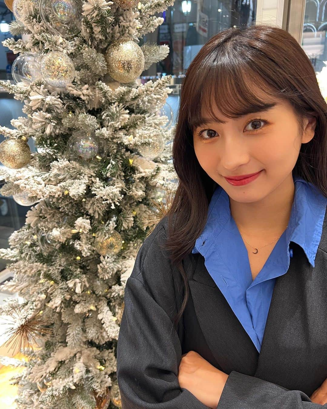 ロンモンロウのインスタグラム：「この前Starjewelry  Xmas コレクションイベント お邪魔しました(∩ᵒ̴̶̷̤⌔ᵒ̴̶̷̤∩) この月のデザインのブラックダイヤネックレス とても気に入っています(*´I`*)  @starjewelry_press」