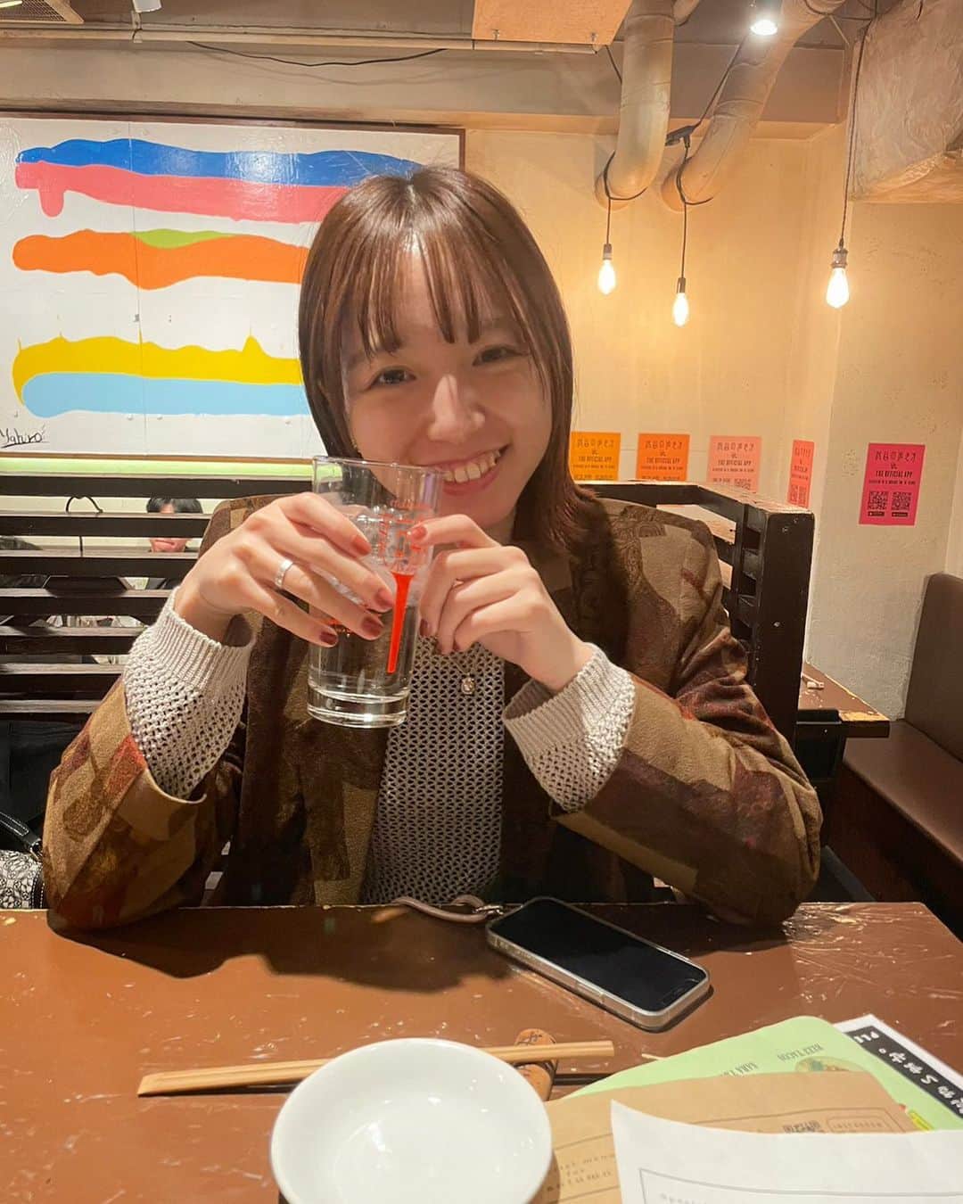 神岡実希のインスタグラム：「ー 飲みも楽しい。サワー、ワイン、ジン...雑種🙈🐒」