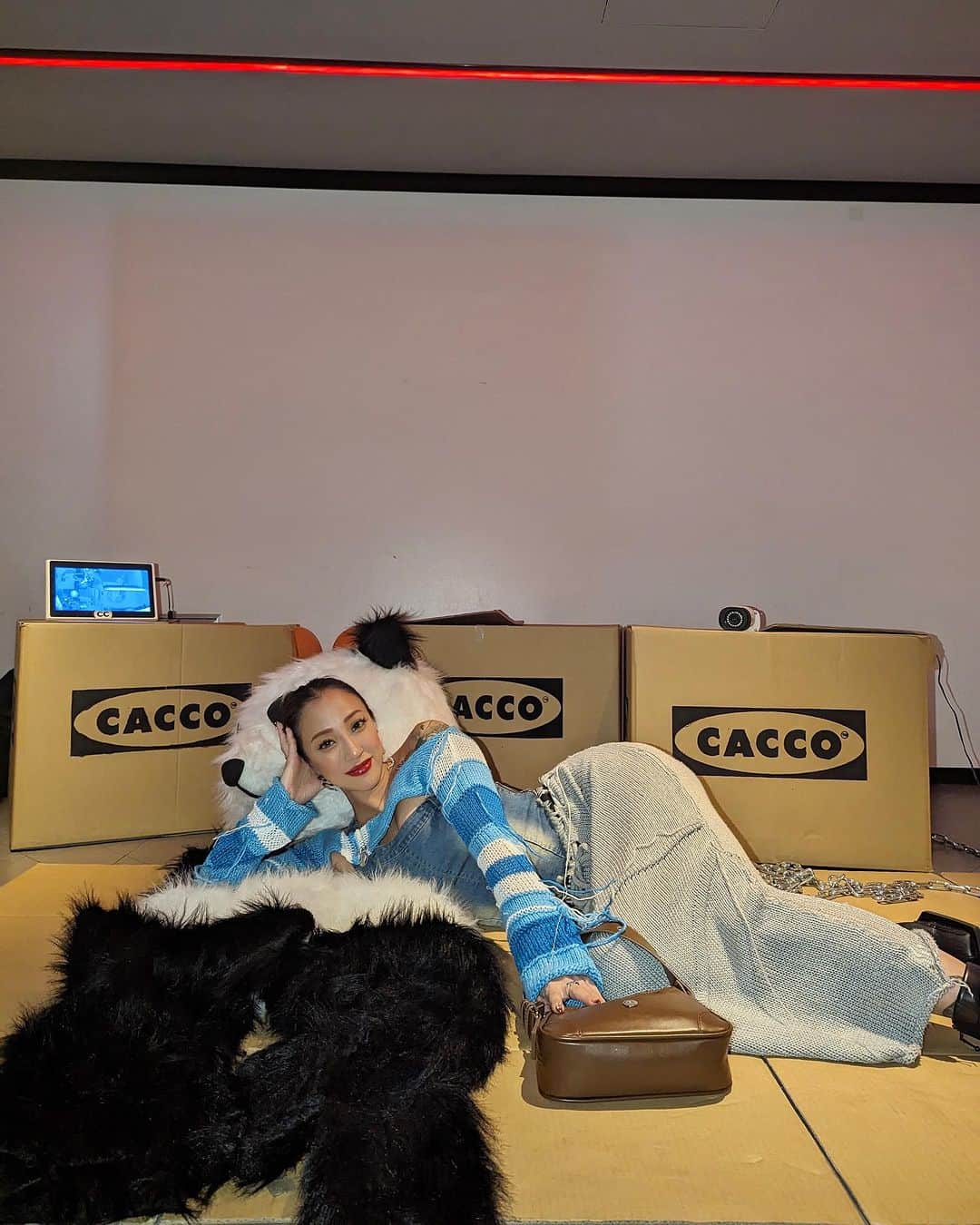 JASMINEさんのインスタグラム写真 - (JASMINEInstagram)「ネオホームレス🐼📦⛓️」10月22日 18時35分 - jasmilicious