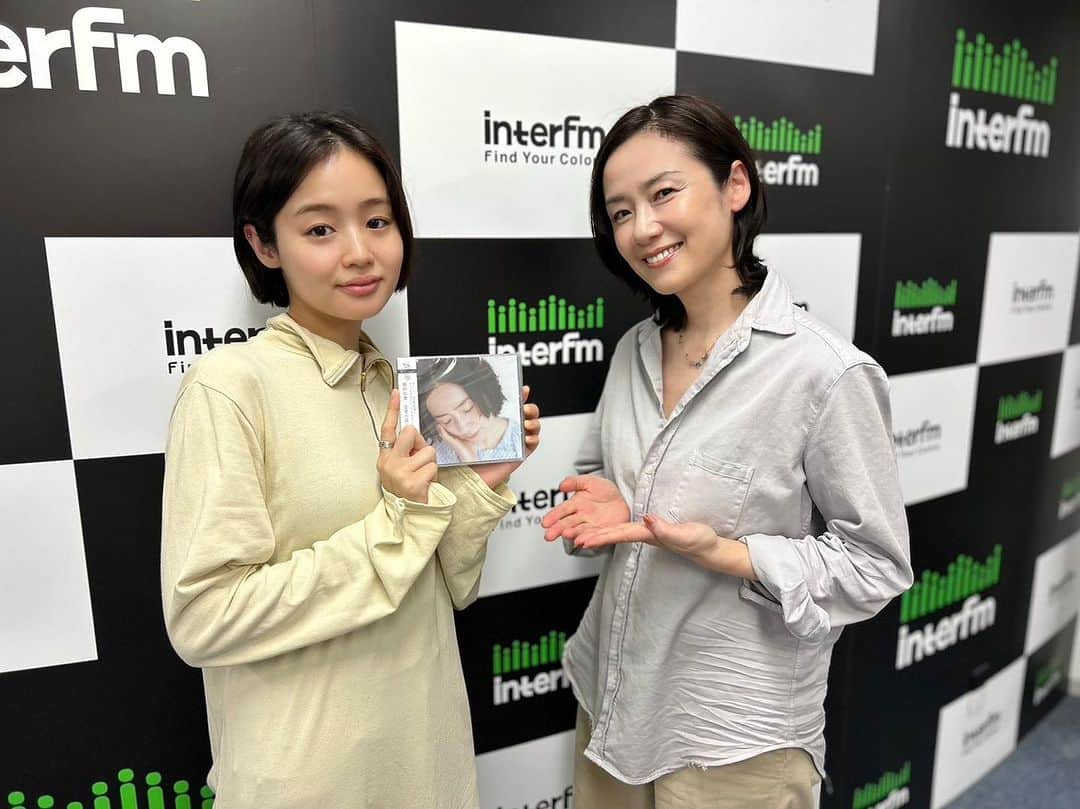 藤原さくらのインスタグラム：「. 本日24:00〜オンエア📻 InterFM "HERE COMES THE MOON"  今夜は原田知世さんをゲストに迎えています。  お楽しみに！  sakura@interfm.jp #interfm897  #moon897 #藤原さくら #原田知世」