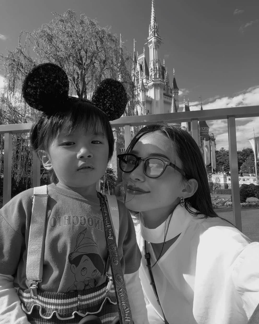 樽見麻緒のインスタグラム：「ディズニーの思い出たち♡🎞️ ほぼセルフィー🤳笑 それもこれも思い出🥳」