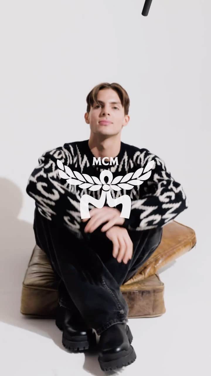 のインスタグラム：「Tis the season to be yourself.  MCM Autumn Winter 2023 Collection   #MCMAW23」