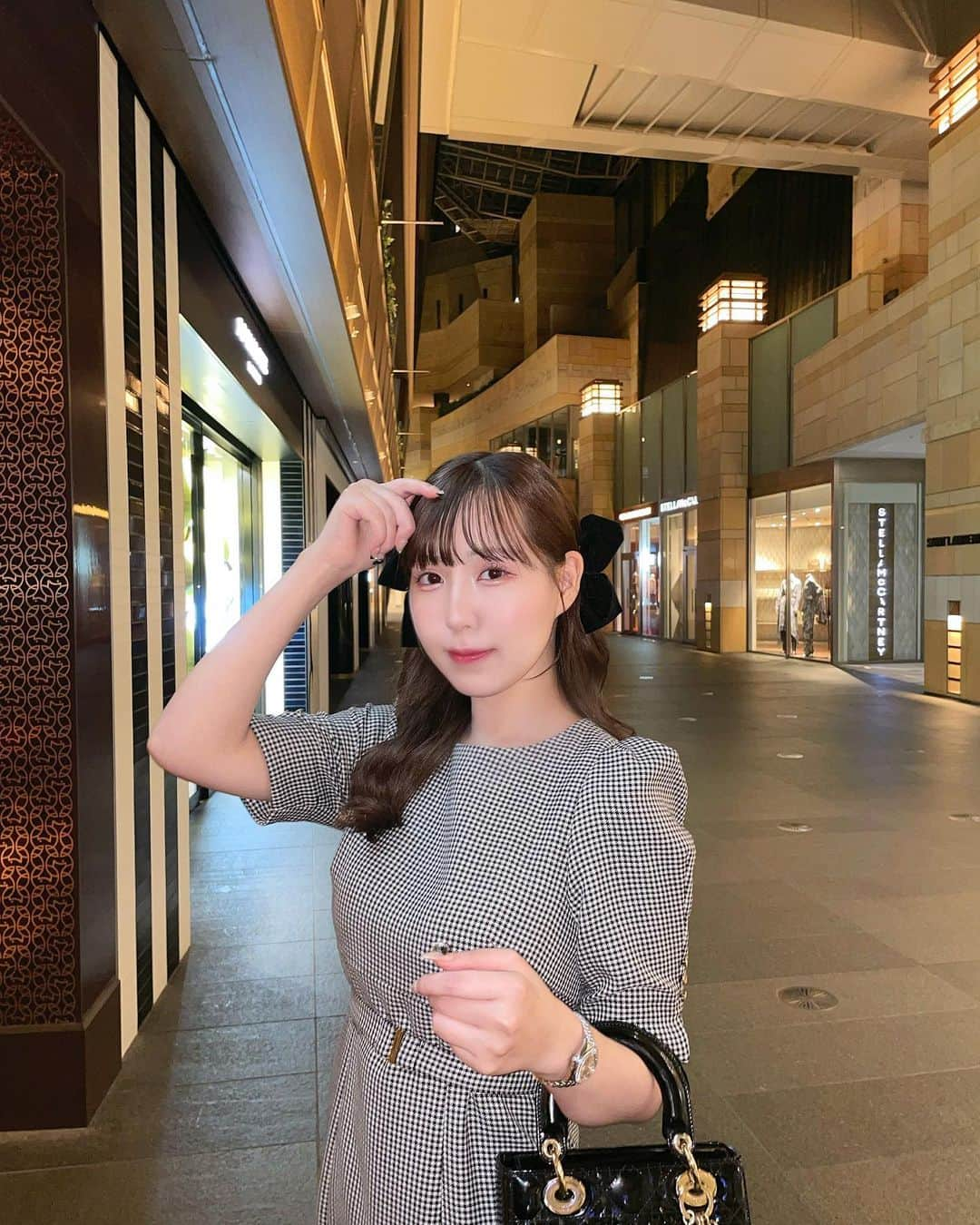 ゆりなさんのインスタグラム写真 - (ゆりなInstagram)「お誕生日の日のコーデ❤︎ . お気に入りのワンピースでるんるんでした😂💕」10月22日 19時11分 - riri_yurina