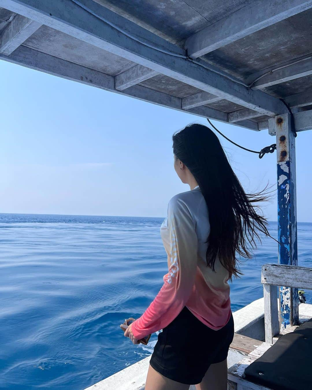 ナディラ・シンディ・ワンタリさんのインスタグラム写真 - (ナディラ・シンディ・ワンタリInstagram)「encounter, discover, explore, unleash the wonders from your core 🌞🌊  all in one enchanted space, UNCOMMON GROUNDS   #commongrounds #columbiasportswear」10月22日 19時07分 - nadilawantari23