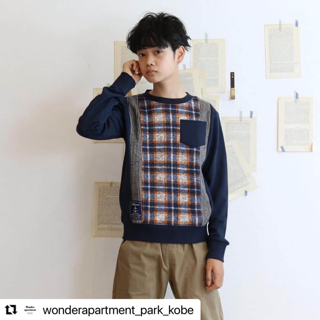 TAPPETさんのインスタグラム写真 - (TAPPETInstagram)「#Repost @wonderapartment_park_kobe with @use.repost ・・・ ・ ・ ・ 【tappet】 ・ ・ シンプルなシルエットに異素材の胸ポケットの付いたトレーナー😊 タペットらしいチェック柄の組み合わせのアイテムです✨ ユニセックスで着用可能なので、兄妹でのリンクコーデにもオススメの1枚です❗️ ・ ・ ○tappet ポケット付切替トレーナー ¥5,940(税込) ・ ・ ・ #maarook #wonderapartment #tappet #_nino_ #amiamie #lcopeck #officialteam #kidsfashion #kidstyle #wonderapartmentpark #マルーク #ワンダーアパートメント #タペット #ニノ #オフィシャルチーム #エルコペック #アミアミ #神戸 #子供服 #ファッション #キッズファッション #キッズスタイル #キッズ #トレーナー」10月22日 19時26分 - tappet