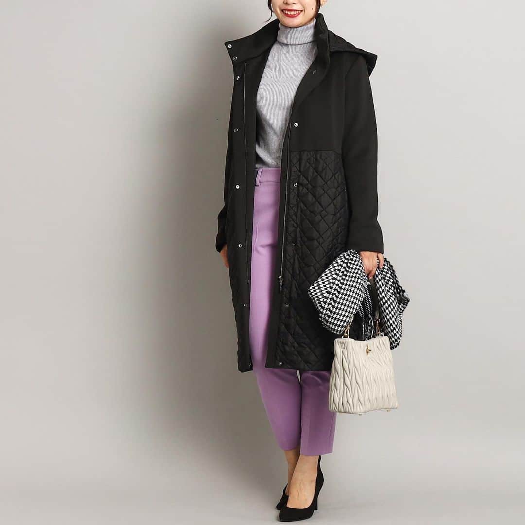 cdec_official Aesthetic Senseのインスタグラム：「2023 Autumn &winter 上品に魅せる「軽羽織り」  肌寒い季節にぴったりな「軽羽織り」 寒暖差が激しいこの時期だからこそ役立つアイテムをご紹介！  item 1 ✴︎細見え中綿キルトコート  異素材使いの中綿キルトコート。 細見えにこだわったＩラインシルエットで秋冬のカーディガンとコートの中間にピッタリです！ 上半身は伸縮性のあるポンチ素材なので楽な着心地。 秋冬のカーディガンとダウンの間に着て頂ける軽くて暖かい中綿コートです。  2color ✴︎ coat No.187-97052 ¥36,300(tax in) . ． オフィシャルサイトから商品をチェック！ @cdec_official のオンラインサイトから、上記の「187から始まるNo.を入力」すると検索できます♪ . .  #クードシャンス  #ファッション #ファッションコーデ #秋 #秋服 #秋服コーデ #秋コーデ #コート #コートコーデ #羽織り #大人コーデ #着まわしコーデ #お仕事コーデ #通勤コーデ #エレガント #きれいめコーデ #上品コーデ #休日コーデ #お出かけコーデ #着回しコーデ #おしゃれさんと繋がりたい #ファッション好きな人と繋がりたい」