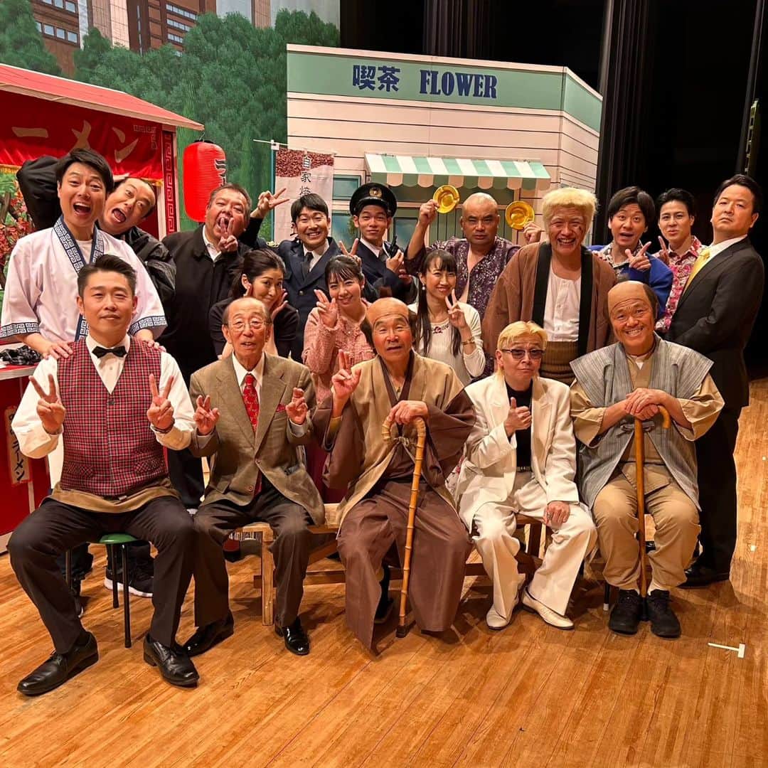 住吉大和さんのインスタグラム写真 - (住吉大和Instagram)「本日は新喜劇出前ツアー福井公演でした ご来場下さった皆様ありがとうございました🖐️  #新喜劇出前ツアー #間寛平 GM」10月22日 20時01分 - sumikitiyama