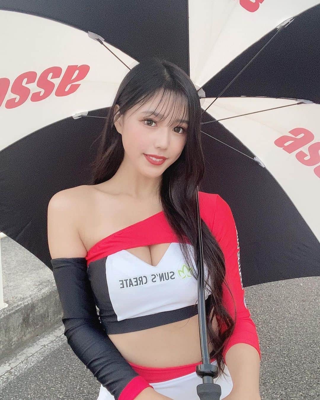 のインスタグラム：「S耐久　Rd.6 in岡山国際サーキット 応援ありがとうございました！！\( ˆoˆ )/  34号車　テクノファースト 予選1位　決勝1位の なんとなんとポールトゥウィン🥇🥇  1位をしっかり守り抜いてくれてありがとうございます🥺 最高な景色を見せてくれました🥺🥺  次戦最終富士でも 目指せポールトゥウィン！！！  次戦も全力でテクノファーストの応援をよろしくお願いします\( ˆoˆ )/  #スーパー耐久　#s耐 #s耐久  #テクノファースト　#テクノファーストレディ　#TECHNOFIRST #rq #レースクイーン#레이싱모델#racingmodel#팔로우」