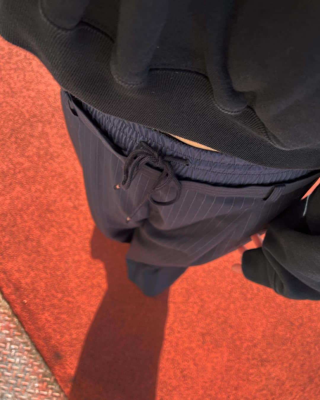島居玲子のインスタグラム：「ダブルウエストでかわいい👖🫶🏻  @rim.ark」