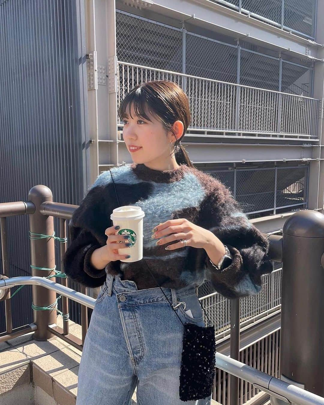 Ungrid staff snapさんのインスタグラム写真 - (Ungrid staff snapInstagram)「今人気のニュアンス柄ニット🧶  #シャギージャカードニット ブルー/ブラウン ¥13,200(tax in)  ダブルジャカード編みで起毛をかけることで柄がふわっと出て、他配色のニットでも着やすいのが嬉しい☺️ 一枚でも様になるニットです。  欲しいと思ったらお気に入り登録を♡  ーーーーーーーーーーーーーーーーーーーーーーーーーーーー ☑︎商品詳細は製品タグ or TOPページURLよりチェック   » @Ungrid_staffsnap  #Ungrid #ungrid_official #ungriddenim #ungridコーデ #アングリッド #カジュアル #カジュアルコーデ #カジュアルスタイル #シンプル #シンプルコーデ #シンプルスタイル #ニット #シャギー #ジャカード #シャギーニット #ニュアンス柄 #ニュアンス #古着風 #used風 #骨格 #骨格ウェーブ #骨格ストレート #骨格ナチュラル #低身長 #高身長 #イエベ #ブルベ #秋 #冬」10月22日 20時10分 - ungrid_staffsnap