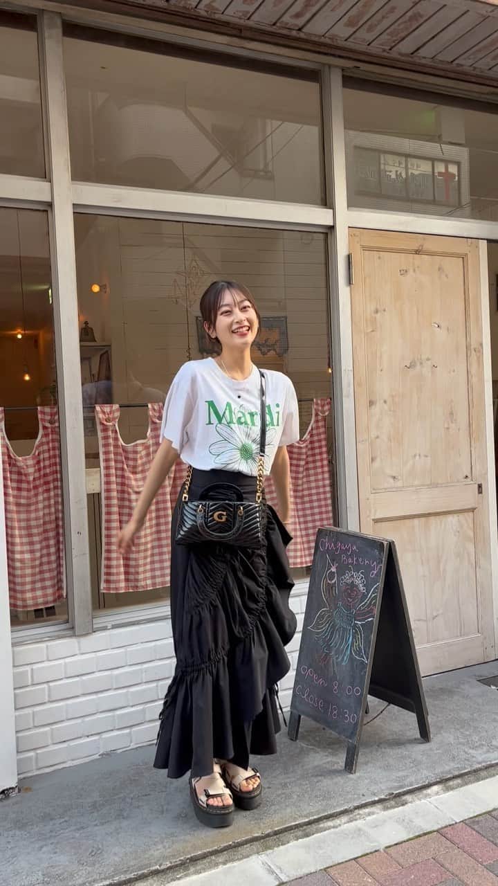 高井千帆のインスタグラム：「TikTok見てくれてる方は 既視感あるかもしれないけど…🫢 ⁡ 動画まとめてみたらいっぱい笑ってた✌🏻」
