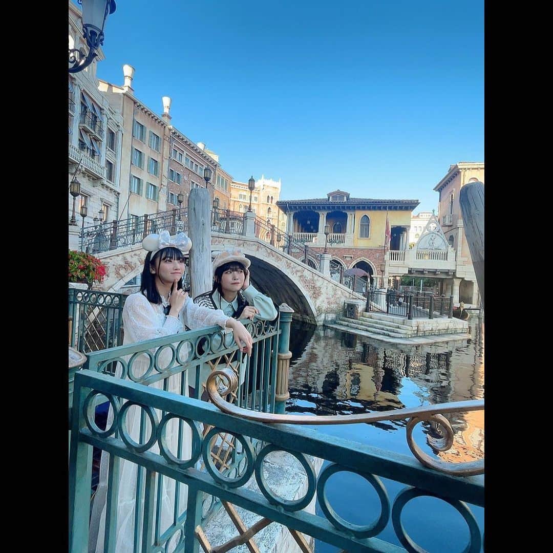 矢野妃菜喜のインスタグラム：「ディズニーシー🎃 行ってきました♡ ちぇみー、秀ちゃん、みゆたんと一緒に行ってきたよ〜！ ショーとかグリ中心で最高に楽しかったです🥰 #ディズニーシー」