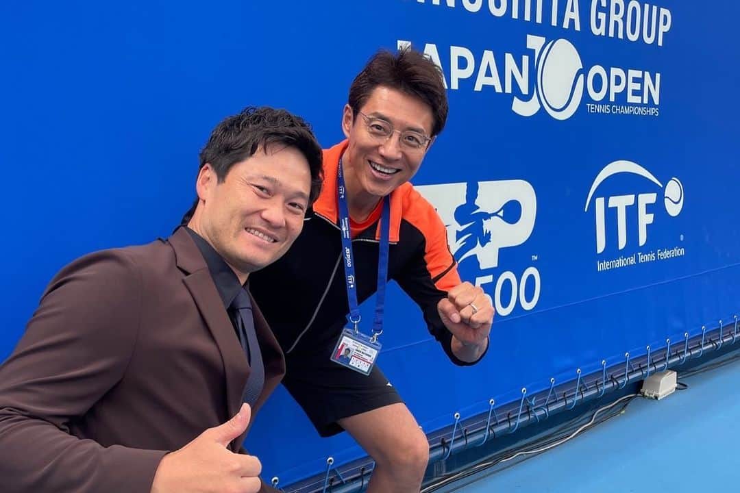 国枝慎吾さんのインスタグラム写真 - (国枝慎吾Instagram)「Participation as tournament director 🙌 木下グループジャパンオープン、車いすテニストーナメントディレクターとして携わりました。 運営の方々、遅くまでお疲れ様でした！毎日、日付が変わるまで働く運営の方々の大変さを知り、本当に勉強になりました。 選手の皆様、白熱の試合有難うございました😉 そして多くの来場者の方々、日本のテニスファンの素晴らしさを再認識した大会でした！！また来年お会いしましょう！ #木下グループジャパンオープンテニス #テニス #車いすテニス」10月22日 20時18分 - shingokunieda