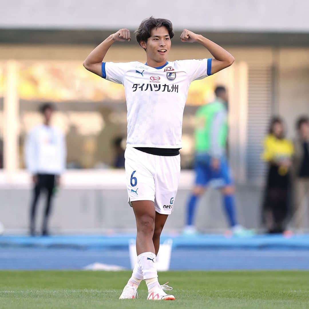 のインスタグラム：「🔵🟡2023明治安田生命J2リーグ第39節⚽️ 試合写真①📷 応援ありがとうございました！  #大分トリニータ #繋 #trinita」